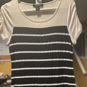 White House Black Market women’s blouse